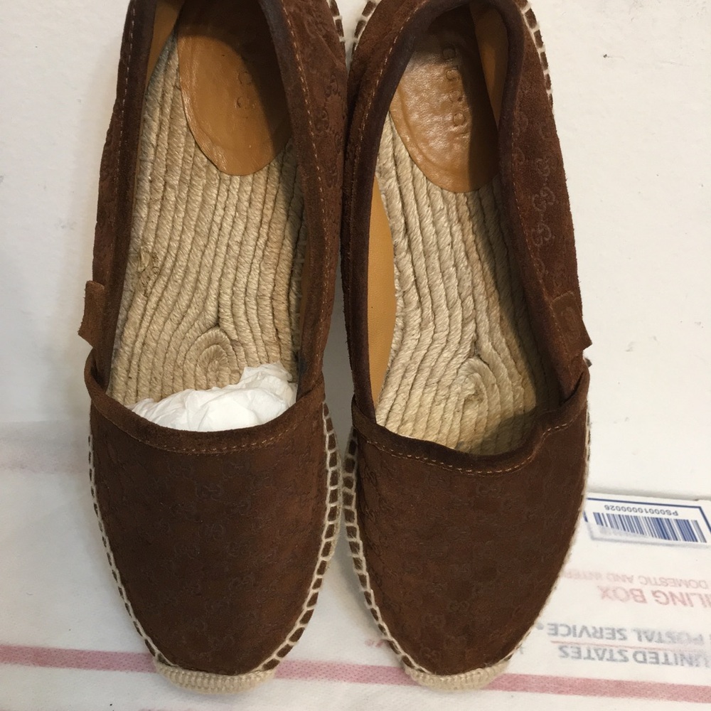 Gucci Espadrille Loafers slip-on. Made in Italy Size 37.5. Great condition - Picture 10 of 16